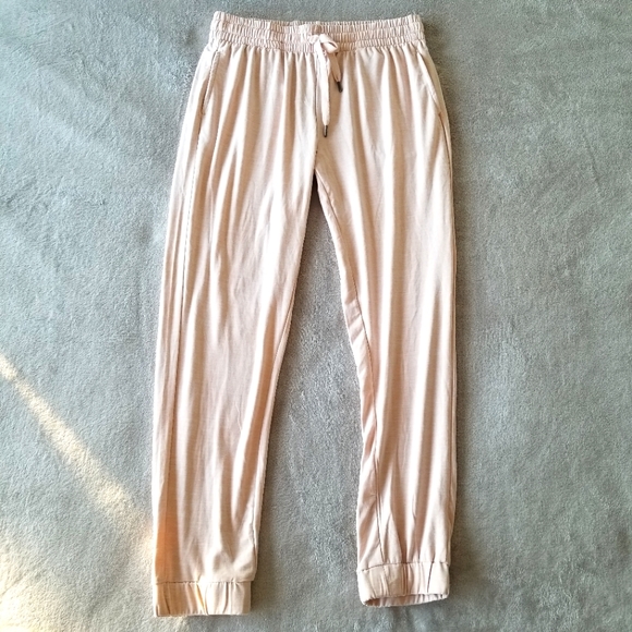 KYODAN Day-to-Day Low-Key Joggers in Heathered Pink - Picture 2 of 16